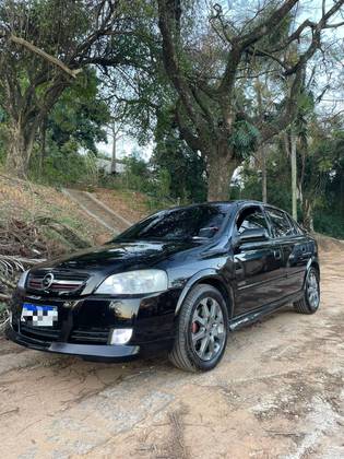 CHEVROLET ASTRA 2.0 MPFI ADVANTAGE 8V FLEX 4P MANUAL CHEVROLET ASTRA 2.0 MPFI ADVANTAGE 8V FLEX 4P MANUAL